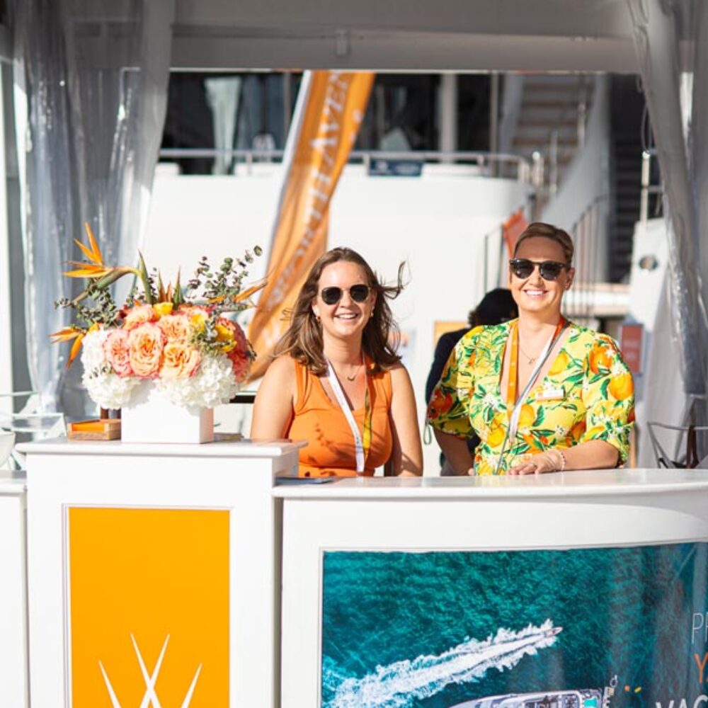 20_Worth Avenue Yachts Staff Team Approach