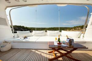 Flybridge