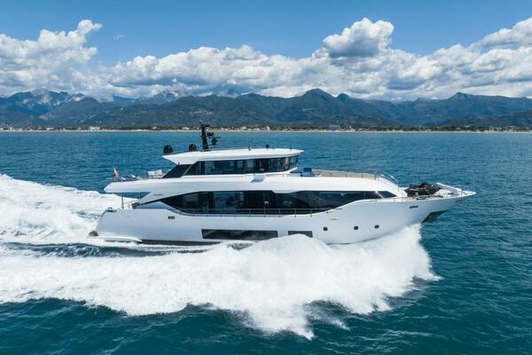 100' Maiora
