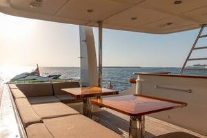 Sundeck Lounge