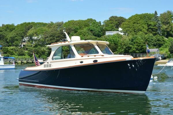 34' Hinckley