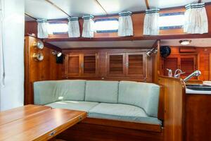 Salon Seating Starboard