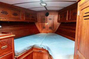 V-berth