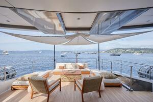 Sundeck Exterior Lounge