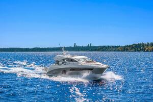 Starboard Bow Running