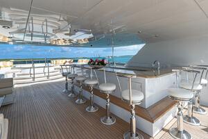 Sundeck Bar