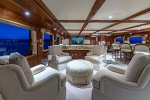 Full Beam Skylounge