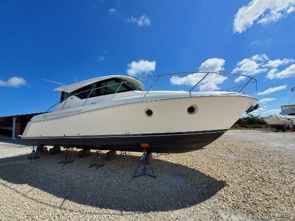 CITY GIRL 39 Tiara profile