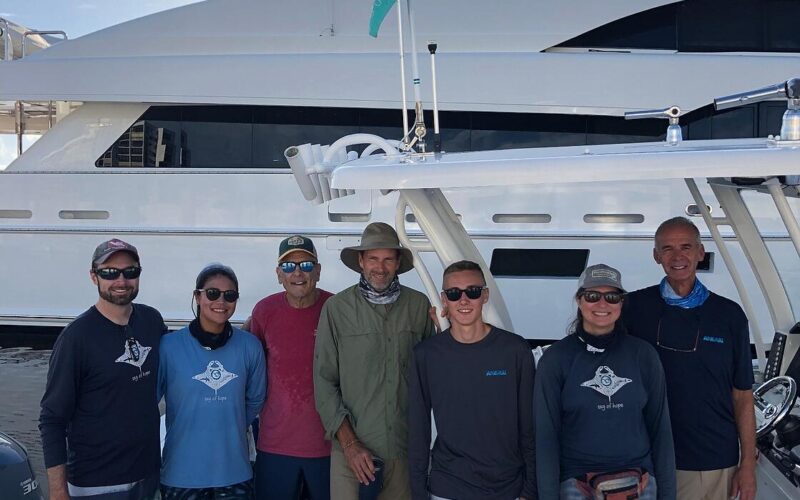 Angari Foundation, Florida Manta Project, Digital Life Team Photo