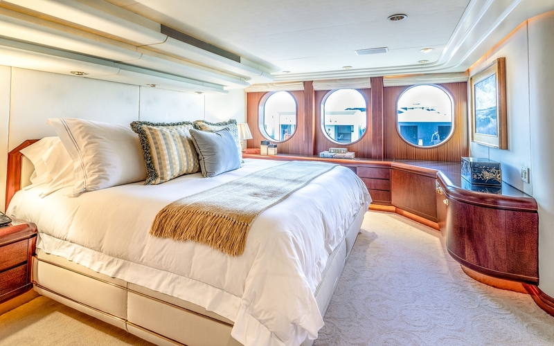 NEVER ENOUGH - 140' Feadship 1992/2017 Owner Stateroom
