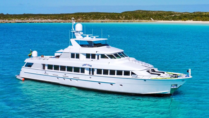 HATTERAS - Flybridge Motor Yacht