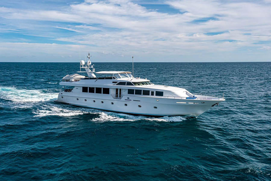 SAVANNAH 118' Intermarine 2001 Profile