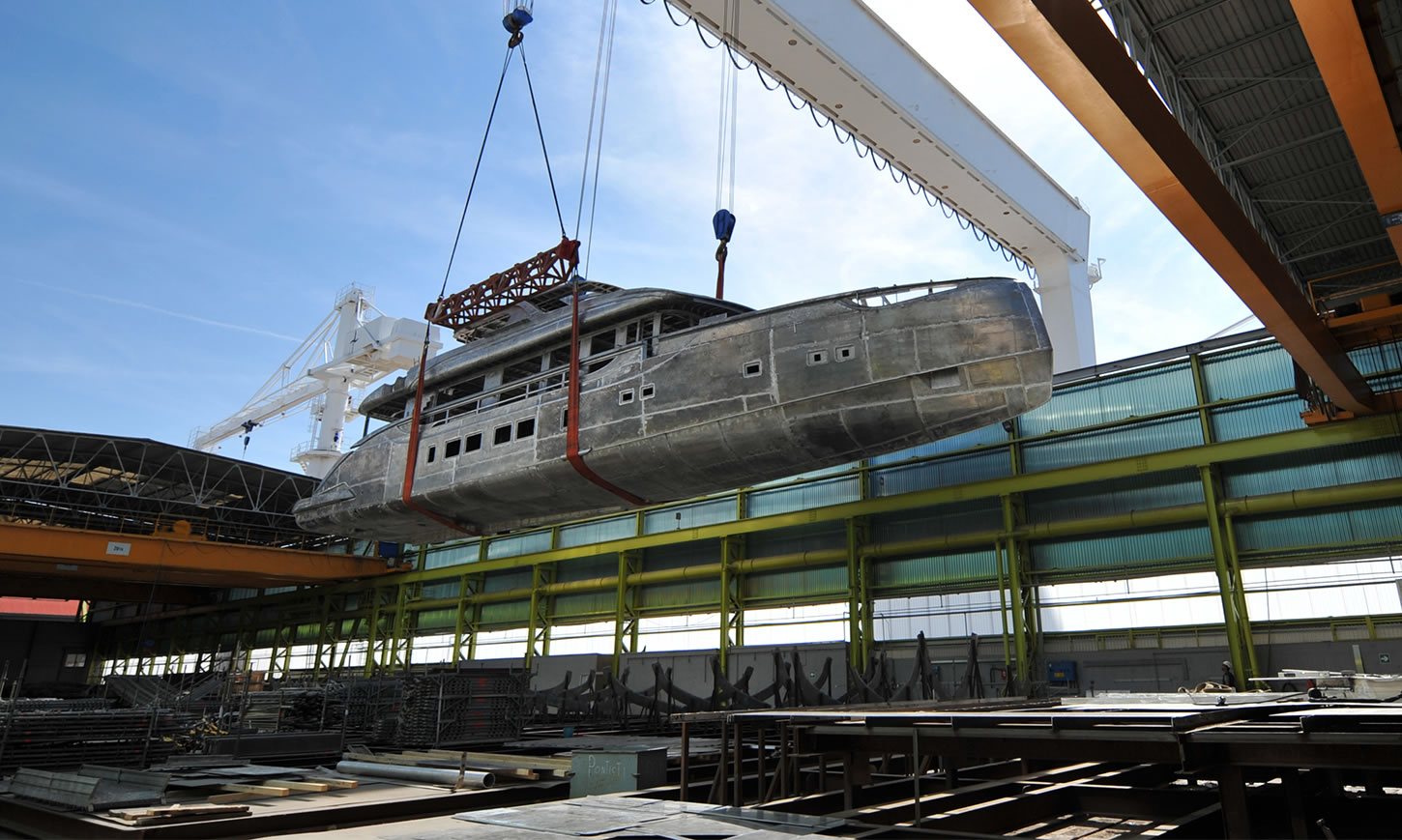 Luxury Yacht Builders Header Image