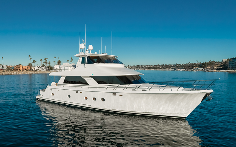 SOUNDINGS 84' Ocean Alexander 2010 Sold by Worth Avenue Yachts in California