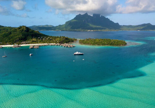 Yacht in Bora Bora on a yacht charter itinerary Tahiti
