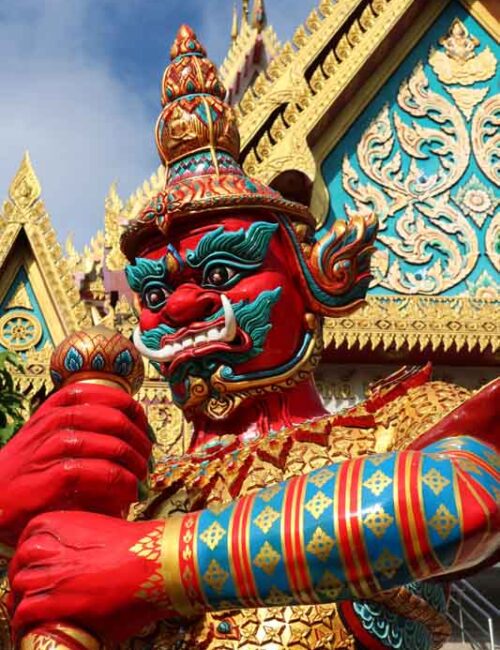 Temple statue on a yacht charter itinerary Thailand, Thailand Yacht Charter Itinerary